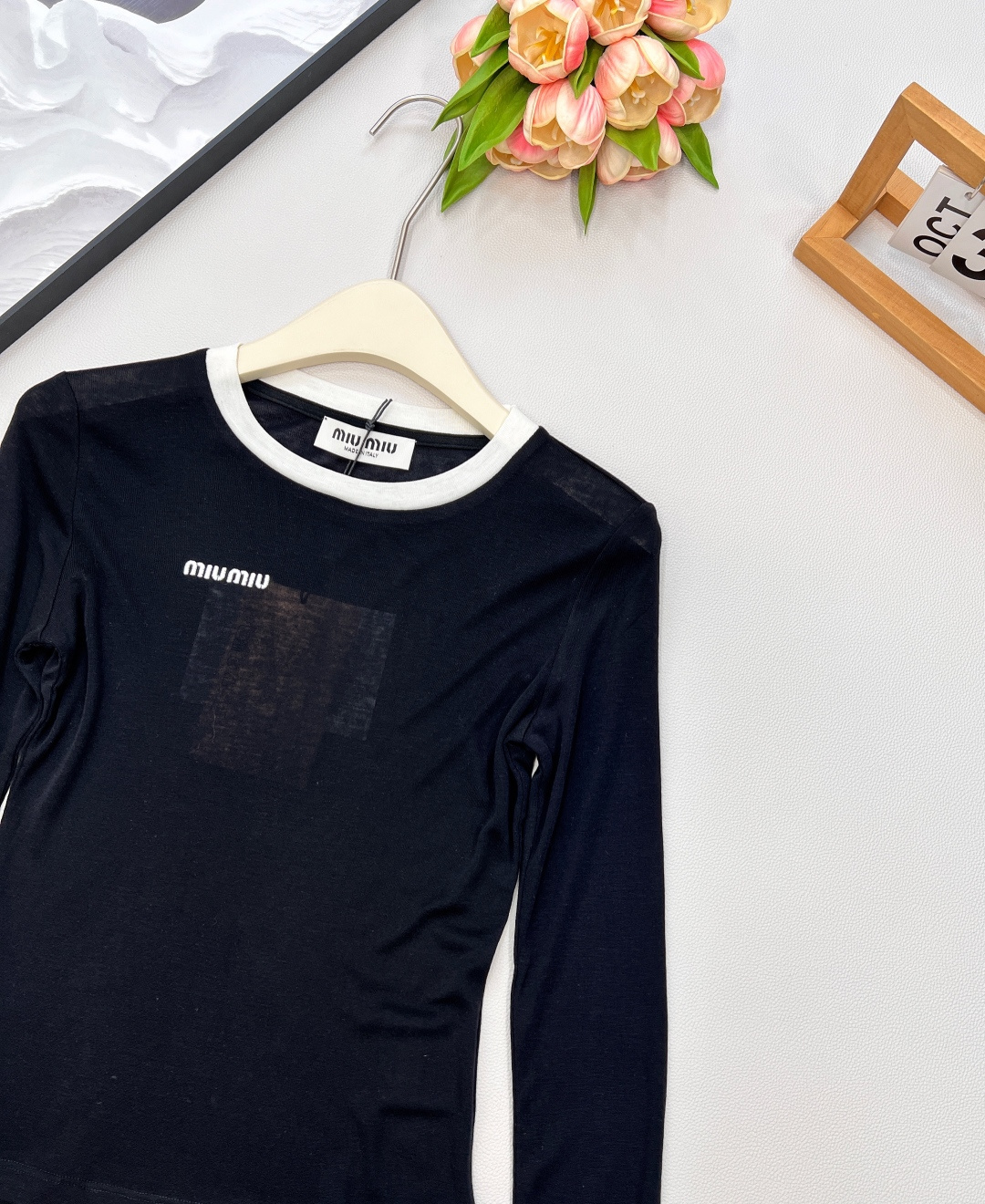 🆕Miumiu25Fw早秋新款字母刺绣基础撞色边长袖T恤丨⚠独家高版出品！高品质的天丝羊毛面料 超级软糯