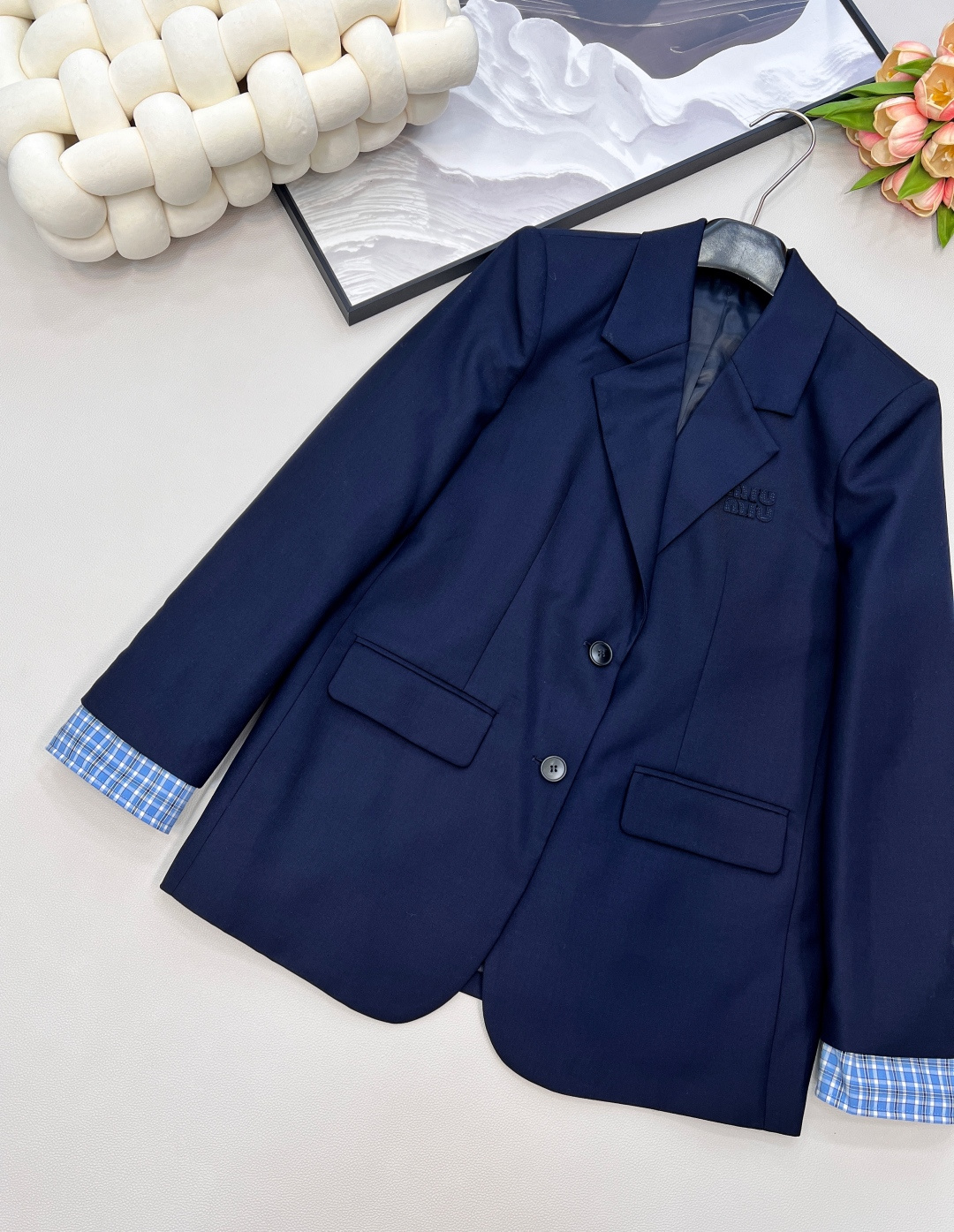 🆕Miumiu新款假两件宽松羊毛西装外套丨原版开发！高版出品！简约百搭的色系 随便搭配也不会出错 还能营