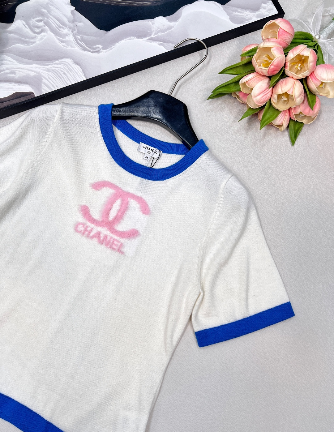 🆕 CHANEL早秋新款字母提花小香风撞色条纹羊毛针织衫短袖，优雅永续 ✨ 羊毛针织，标志性 “字母提花