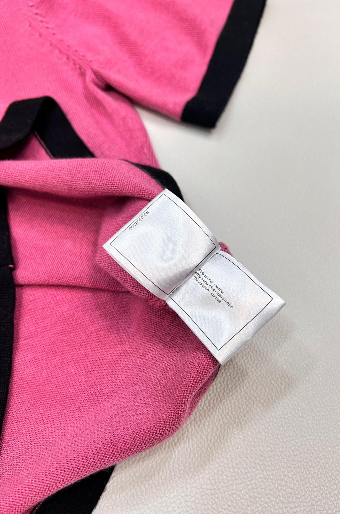 🆕 CHANEL早秋新款字母提花小香风撞色条纹羊毛针织衫短袖，优雅永续 ✨ 羊毛针织，标志性 “字母提花