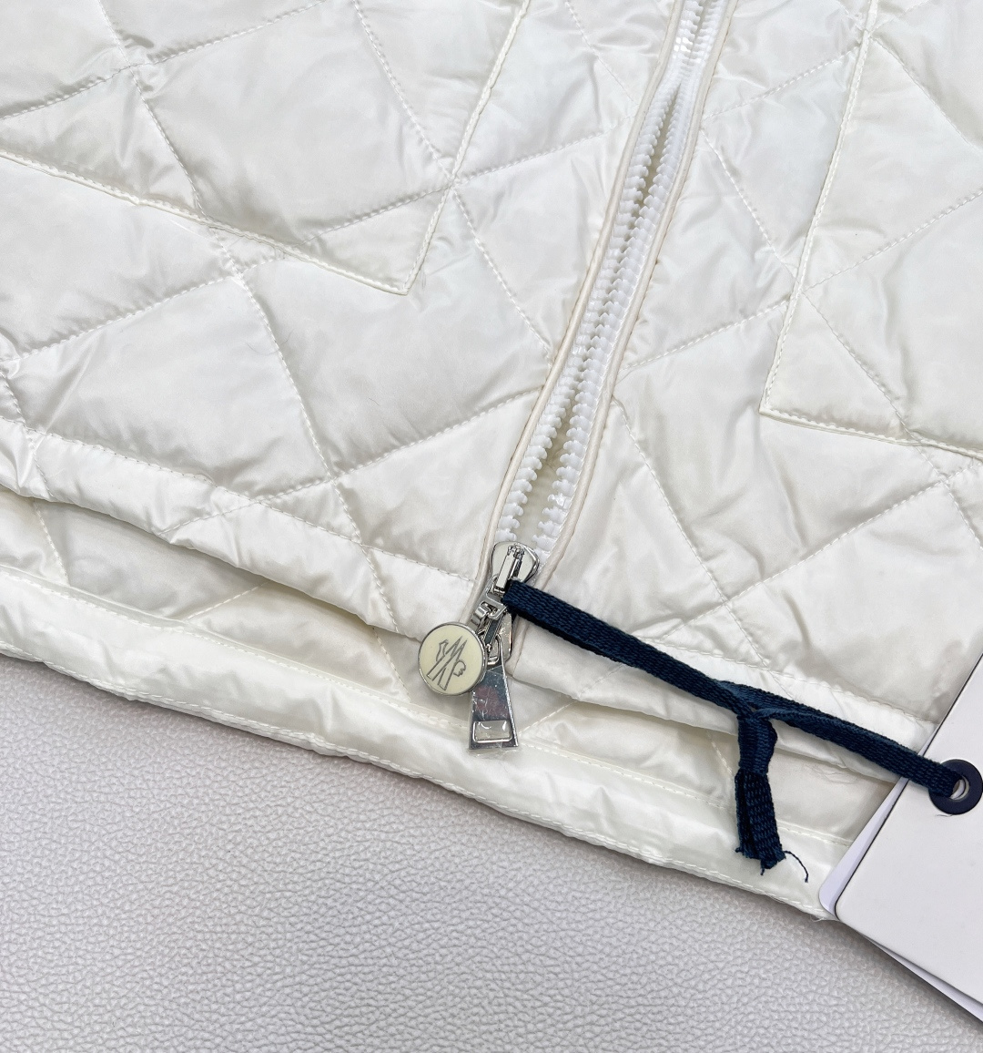 🆕Moncler2025新款菱格连帽抽绳中长款羽绒服，定制YB进口防风防水尼龙材质 其工艺还原 升级材质