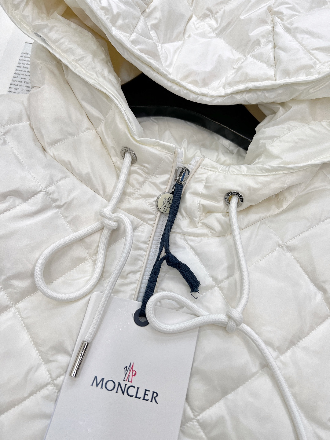 🆕Moncler2025新款菱格连帽抽绳中长款羽绒服，定制YB进口防风防水尼龙材质 其工艺还原 升级材质