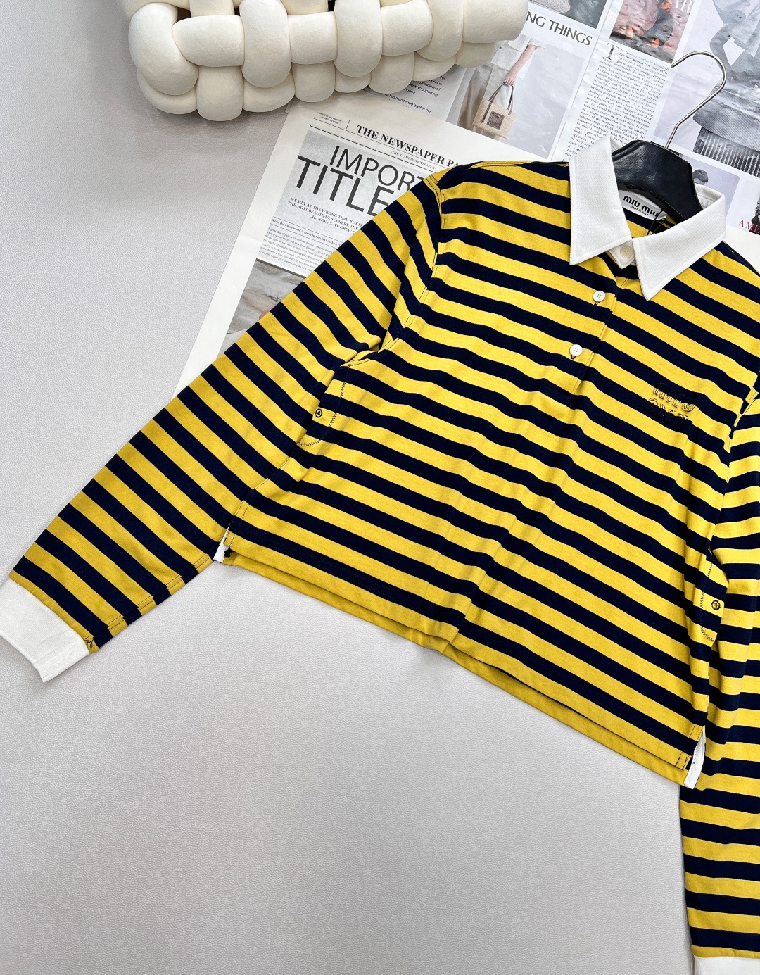 🆕Miumiu25Fw早秋新款间色🐝条纹短款翻领宽松版长袖T恤丨⚠独家yb开发！高版出品！对版100%棉