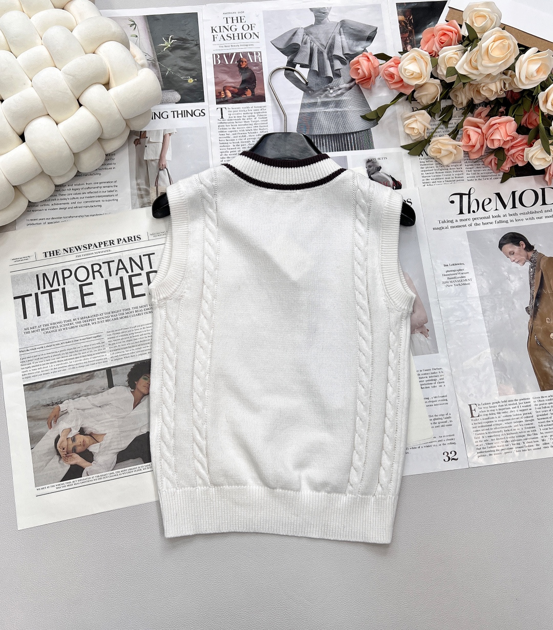 🆕Brunellocucinelli25SS秋冬最新款V领撞色徽标针织马甲背心丨⚠独家yb开发！高版出品