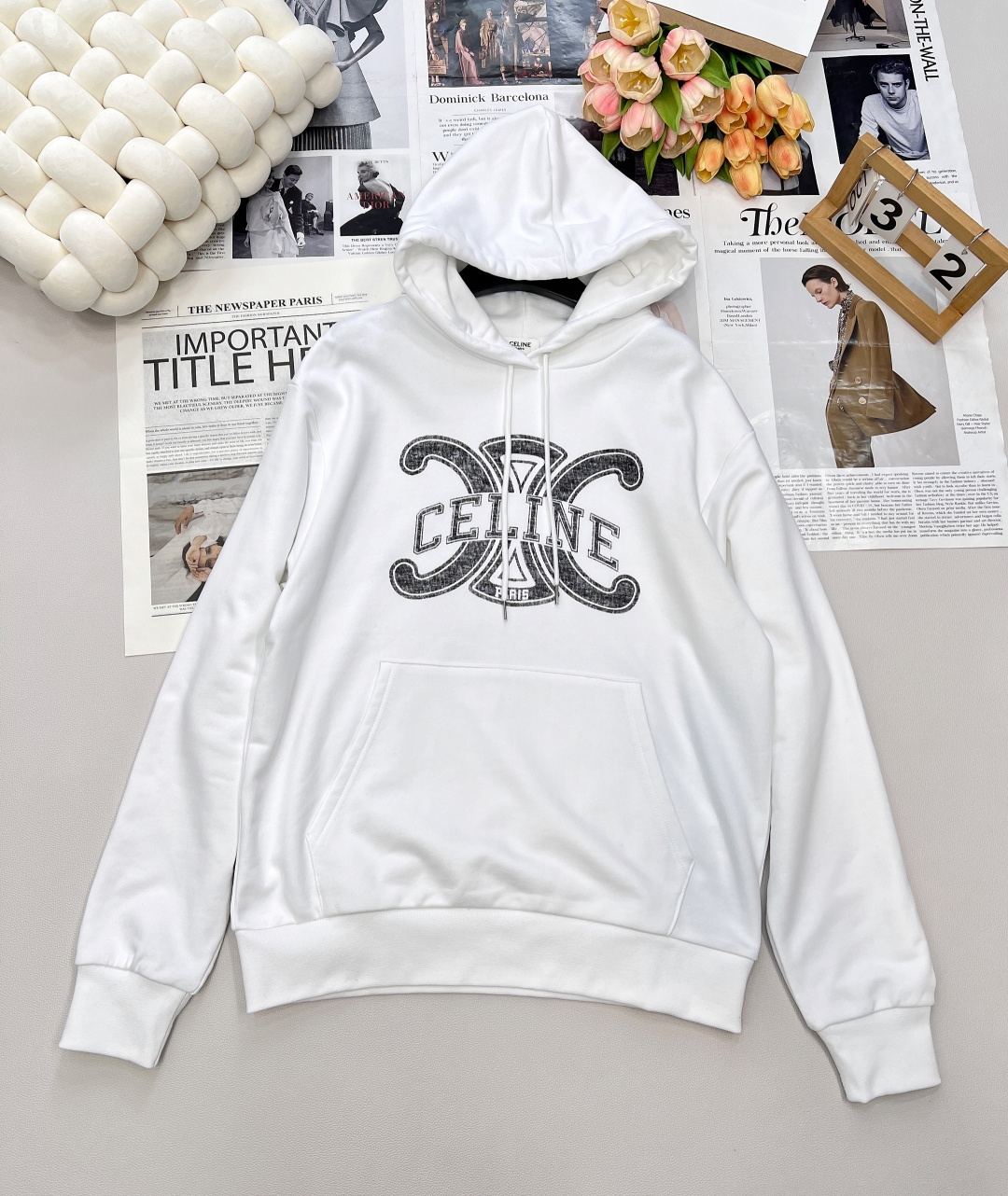 NO:470268,Celine2025 new hooded old grinding white letter sweatshirt, customized YB native cotton material, soft and skin-friendly, not easy to deform and pill after washing for a long time, full texture, hooded pullover sweatshirt cutting, fashionable and casual, chest decorated with old letter logo, brand style instantly improved, silhouette Oversized loose fit, inclusive body, add vitality and relaxation effect, increase styling, simple and advanced matching, daily casual outfit guide, relaxation and fashionable, customized surface accessories, accurate version, two colors, size sml code W,,celine,versace,hoodie,sweatshirts,hats,alexander wang19860909Celine2025新款连帽做旧磨白字母卫衣,定制YB原生全棉材质 柔软亲肤 久洗不易变形起球 质感十足 连帽套头卫衣裁剪 时髦休闲 胸前饰以做旧字母徽标 品牌格调瞬间提升 廓形Oversized宽松版型 包容身形 增添活力松弛效果 增加造型感 搭配简约高级 日常休闲穿搭指南 松弛时髦 定制面辅料 认准版本,两色出 尺码sml 编码W,,celine,versace,hoodie,sweatshirts,hats,alexander wang,Women's clothing