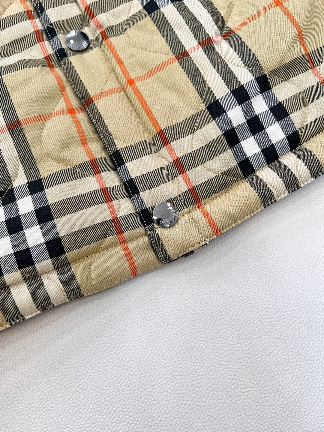 🆕 BUEBERRY 双面穿Vintage 格纹棉服外套复古菱格格纹夹棉，双面穿格纹复古的时髦 ，永远都