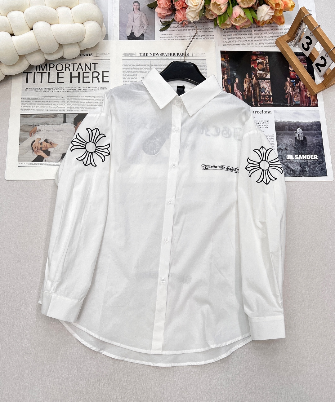 NO:471737,Chrome Hearts 25SS new Croheart shirt!  The upper body is too elegant and beautiful, exclusive. It is one of the best in terms of luxury and texture!  The whole fabric is thin and fluffy to the touch, comfortable for the upper body and skin. It is a model that can be worn all year round. If you like it, come in seconds. The first large item has been released!  Size sml encoding, chrome hearts, chrome hearts,shirts,alexander wang19860909Chrome Hearts 25SS新款克罗心衬衫！上身也太气质太好看了吧 独家款.无论是奢华还是质感 都是数一数二的存在！整件面料摸起来轻薄轻飘飘 上身亲肤舒适 属于一年四季都能穿的款 喜欢的来秒 首单大货已出！ 尺码sml 编码,,chrome hearts,chrome hearts,shirts,alexander wang,Women's clothing