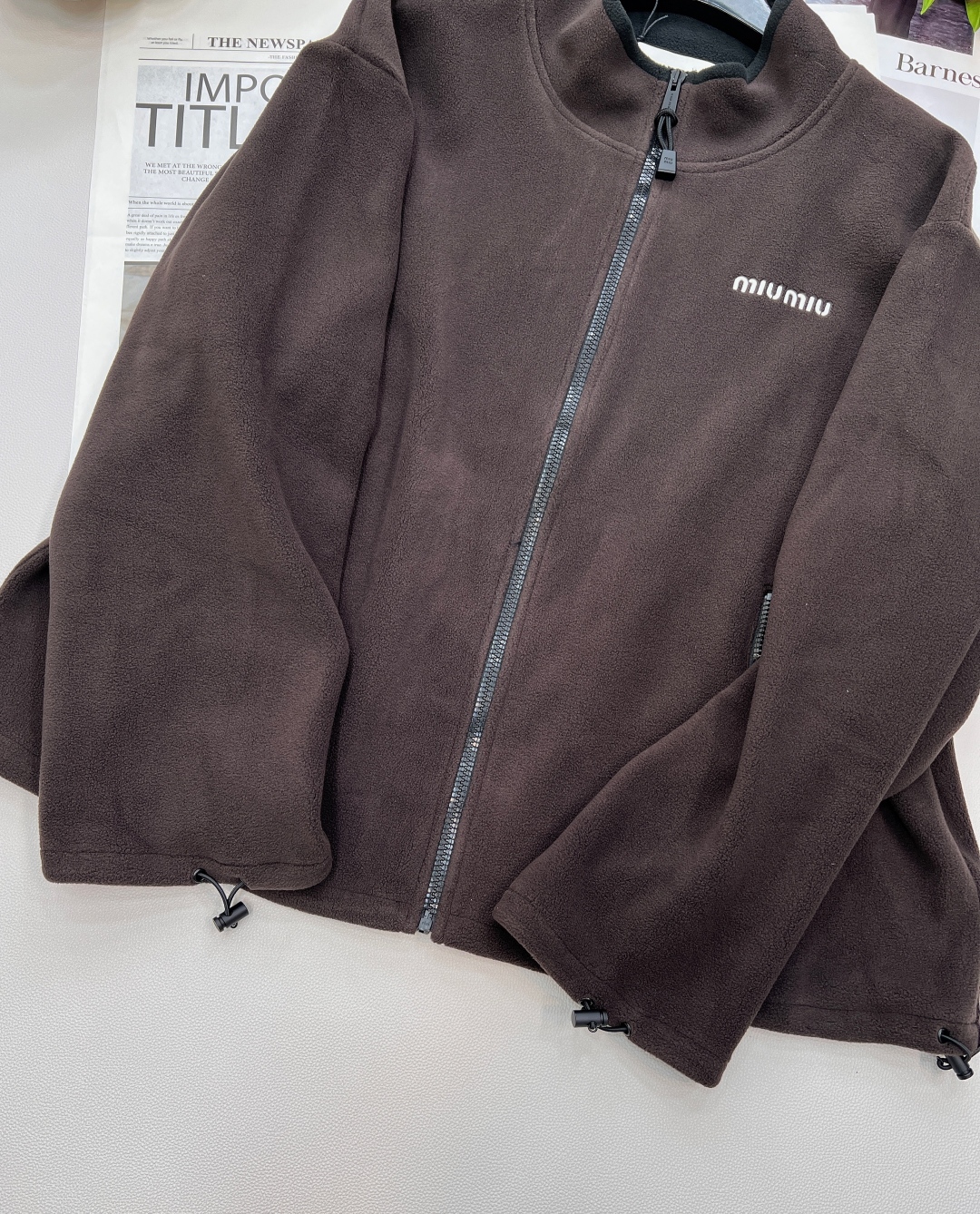 🆕MiumiuSS新款摇粒绒立领撞色拉链外套,定制YB进口摇粒绒材质 质感柔软舒适 亲肤保暖 换季叠穿