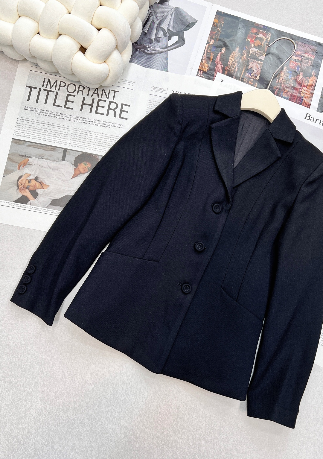 🆕 Dior新品上架翻领西服外套。定制YB进口材质 质感光泽 贴肤舒适垂顺翻领修身西服 高级纯色 搭配原