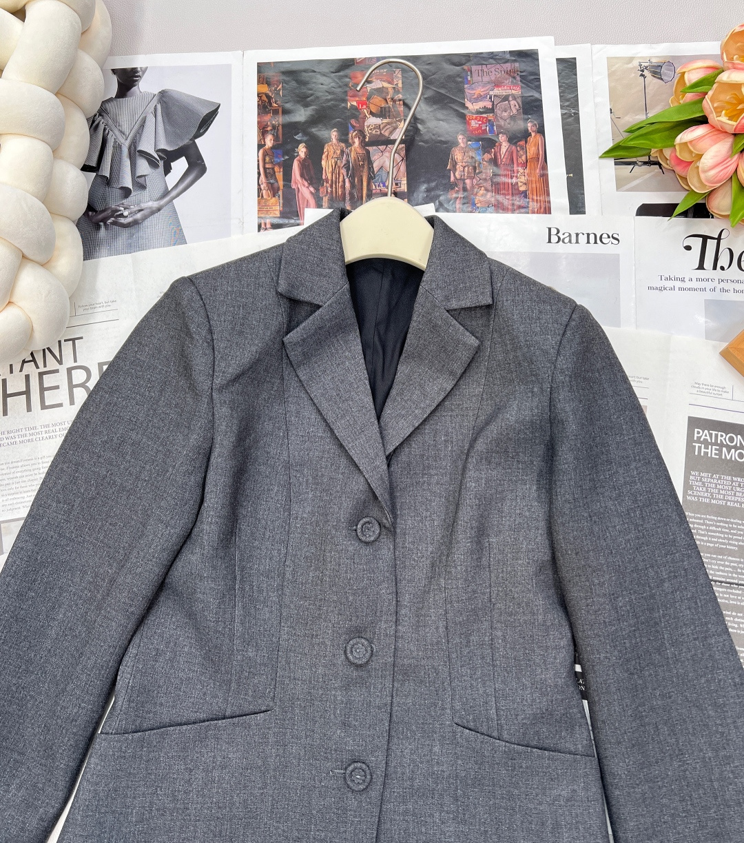 🆕 Dior新品上架翻领西服外套。定制YB进口材质 质感光泽 贴肤舒适垂顺翻领修身西服 高级纯色 搭配原