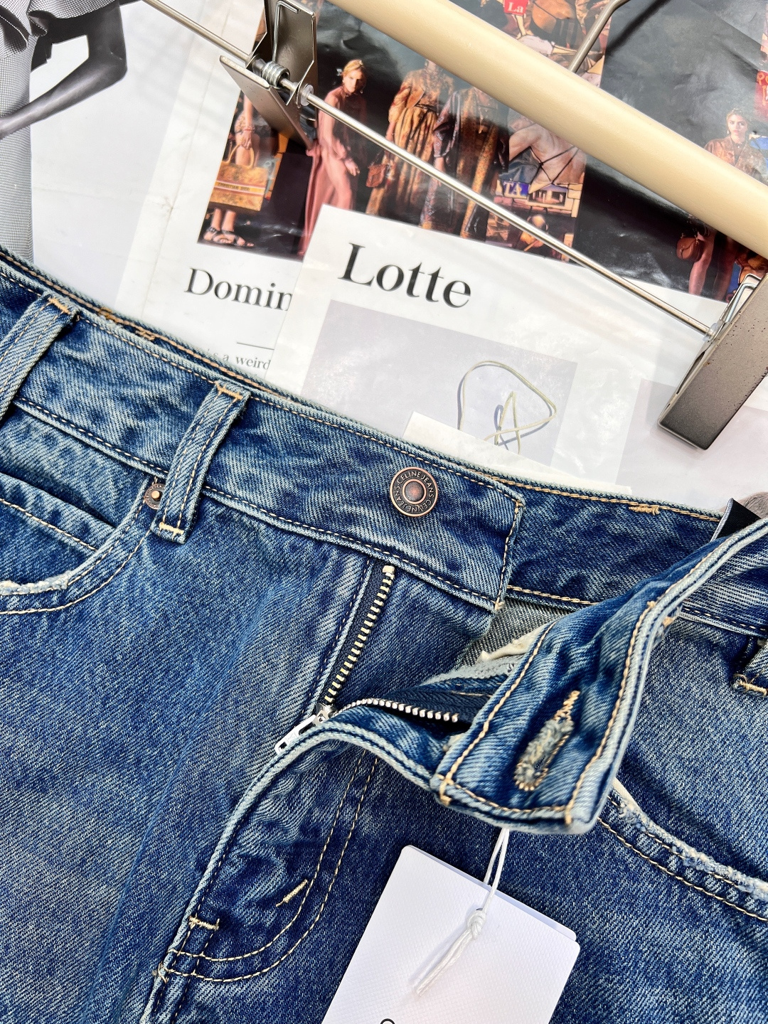 🆕CELIE秋冬新款不规则拼接解构牛仔半身裙，重工洗水牛仔 复古感色系超级百搭 采用纯棉材质 触感柔软细