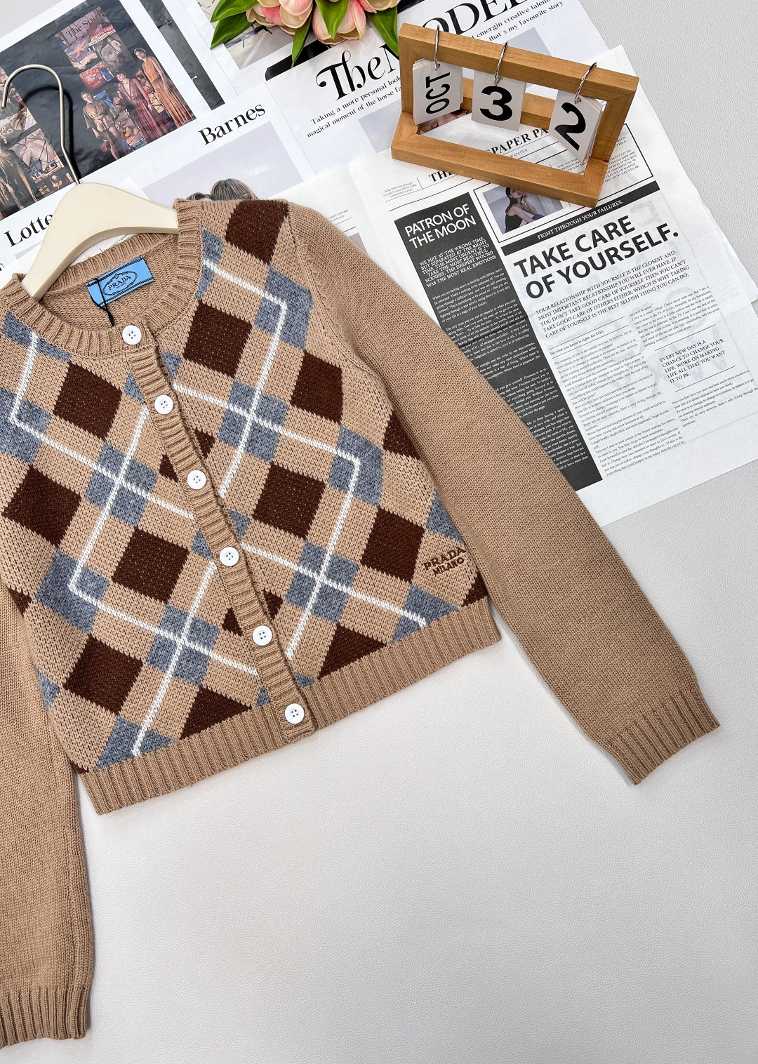 🆕Prada25Fw早秋新款菱格拼色挂毛logo针织开衫丨⚠独家yb开发！高版出品！品质控必入。认准我家