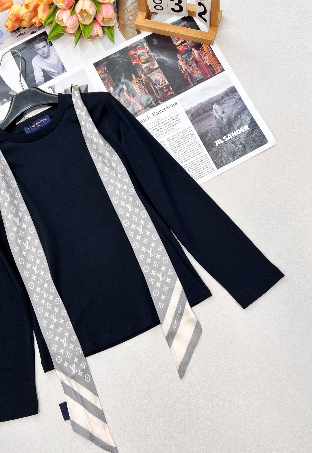 🆕Louis Vuitton新款丝巾长袖上衣，定制YB斜纹全棉材质 质感舒适细腻 透气十足 圆领长袖上衣