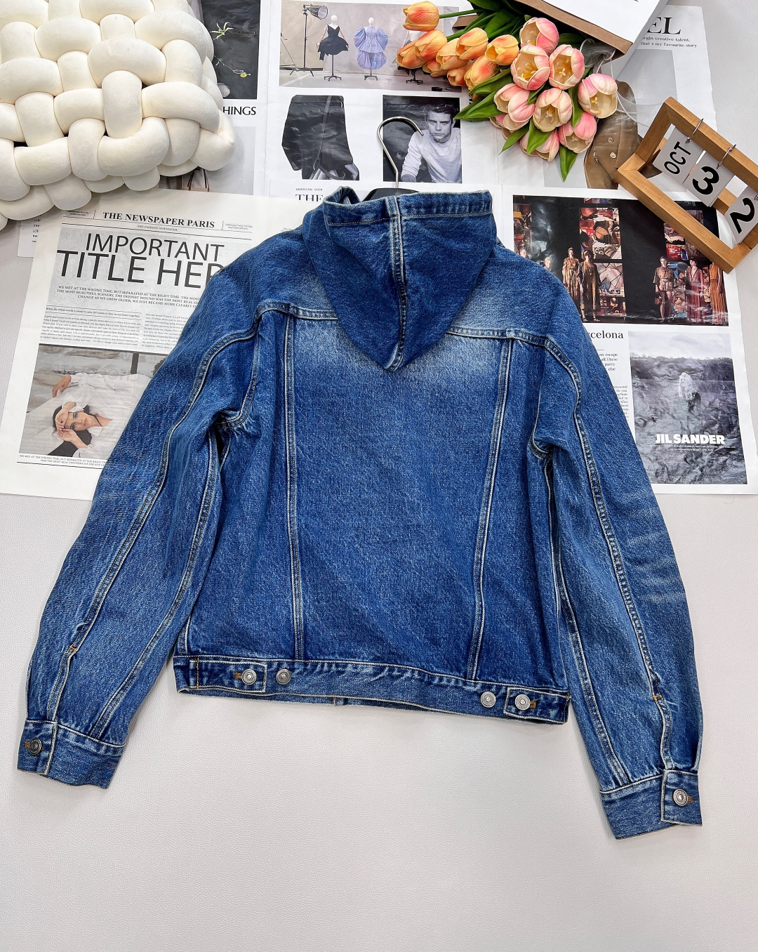 🆕Dior新款字母刺绣连帽牛仔外套，定制YB斜纹棉牛仔材质 多重水洗 呈现出挺括质感 常规连帽休闲牛仔夹