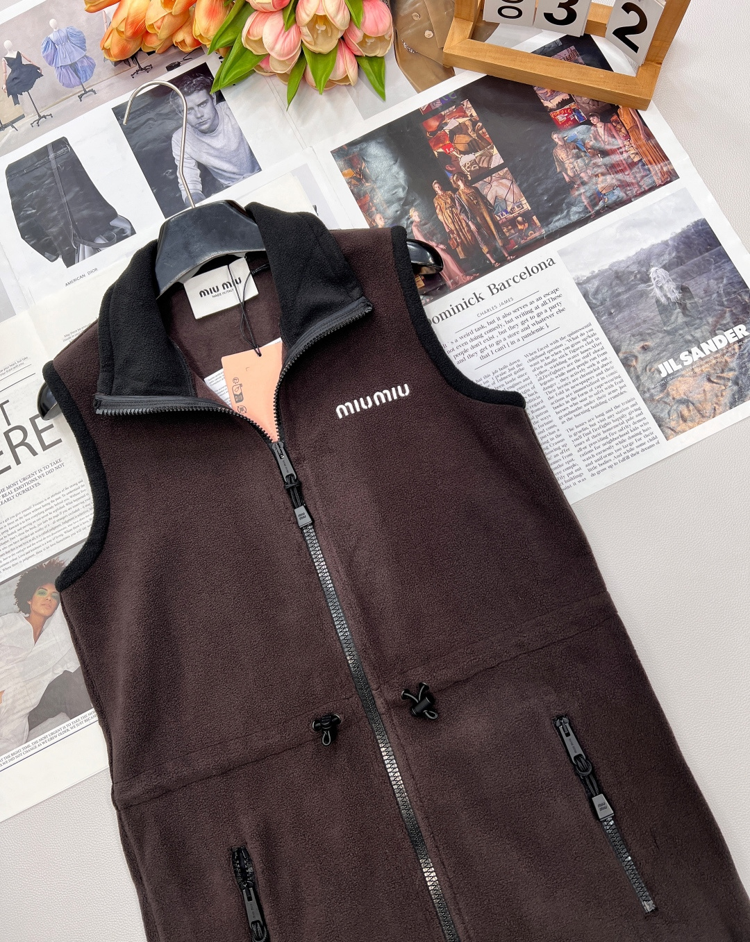🆕Miumiu2025新款拉链工装摇粒绒背心裙，定制YB摇粒绒材质 质感舒适 保暖柔软 百搭好穿 无袖连