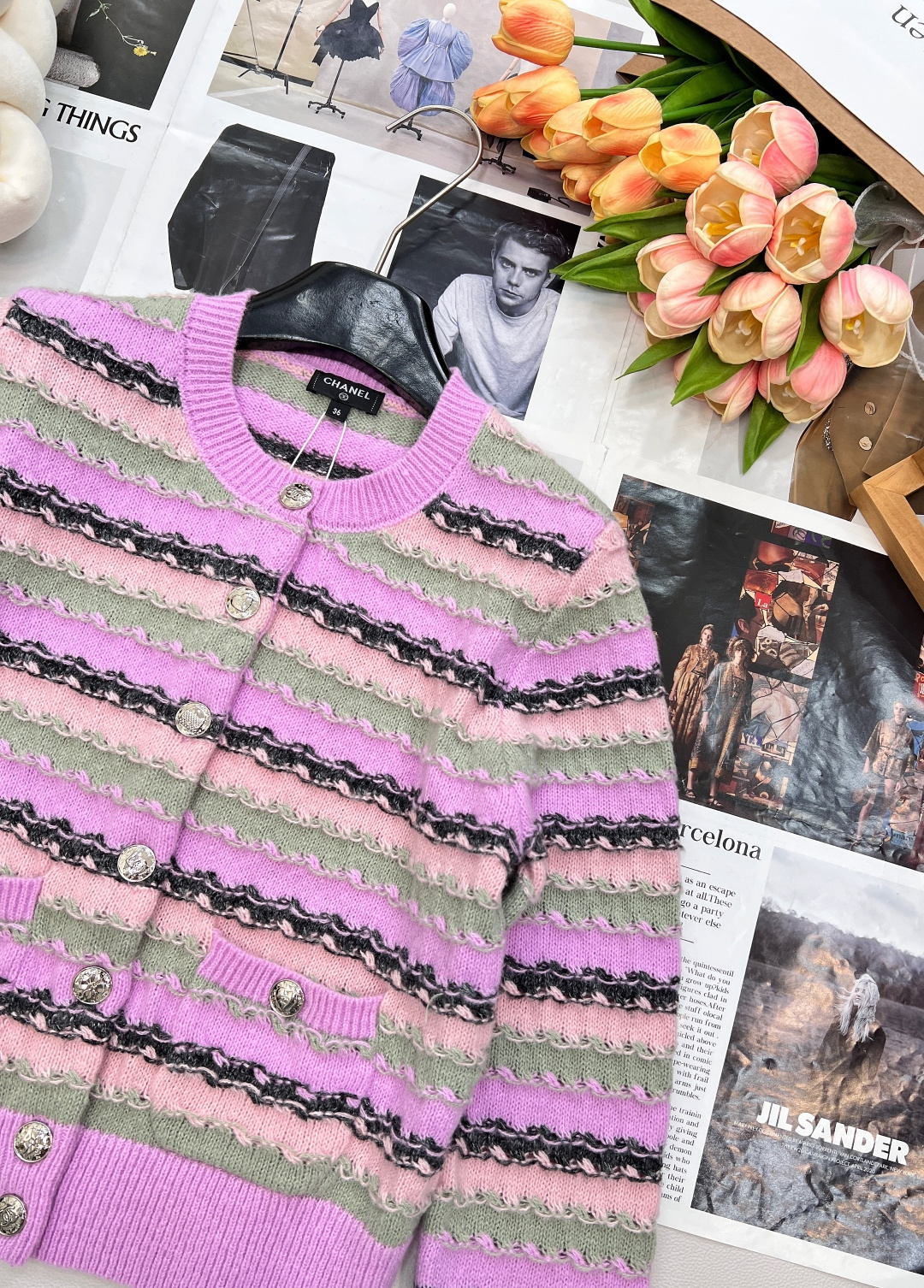 🆕CHANEL新款撞色条纹针织开衫，定制YB羊绒纱线织造 穿搭舒适 柔软细腻 圆领针织开衫剪裁 前襟和口