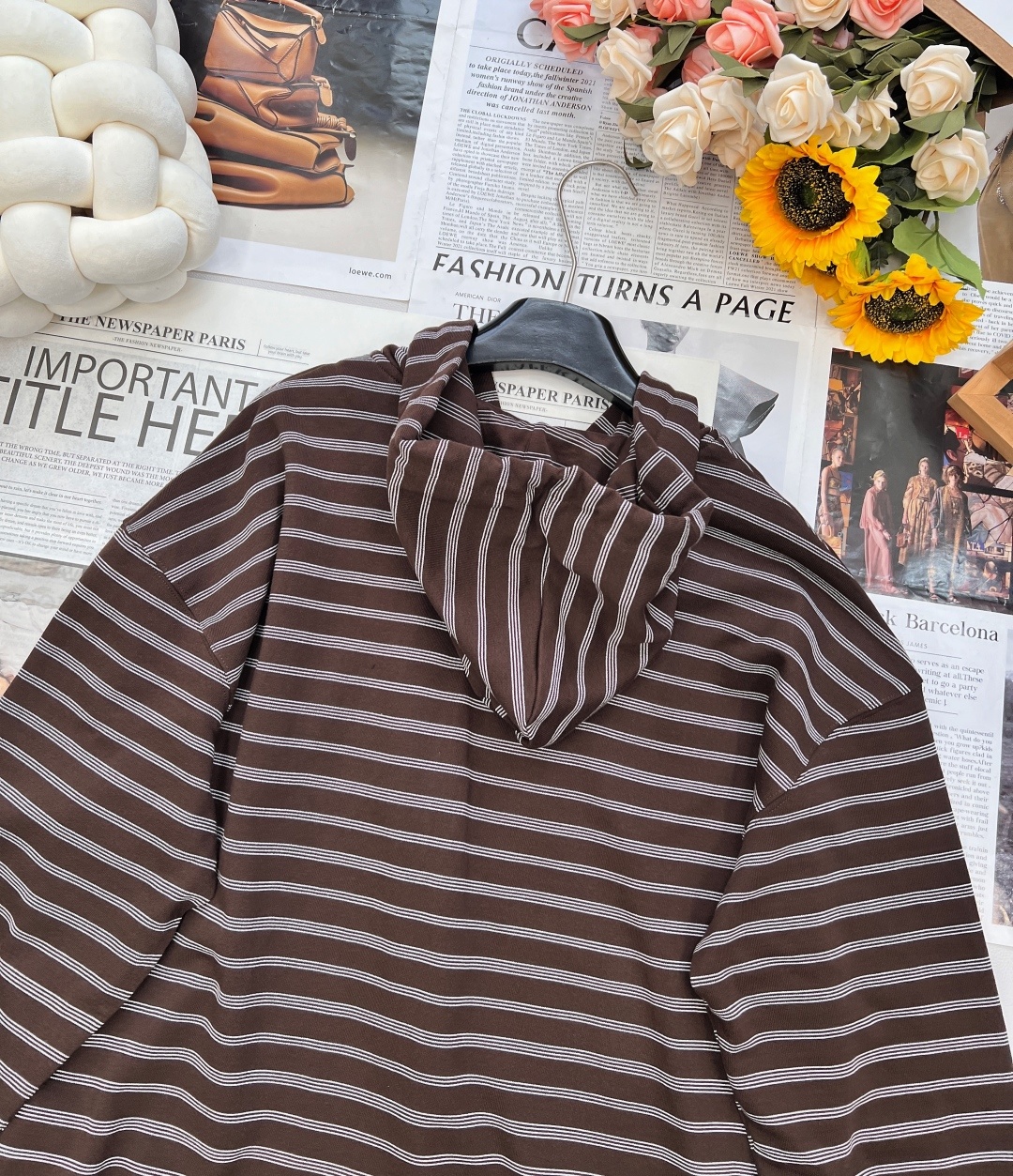 🆕 MIUMIU 可可棕色条纹logo徽标拉链卫衣外套🤎超美新款美拉德可可🍫棕色卫衣,经典版型休闲不失时