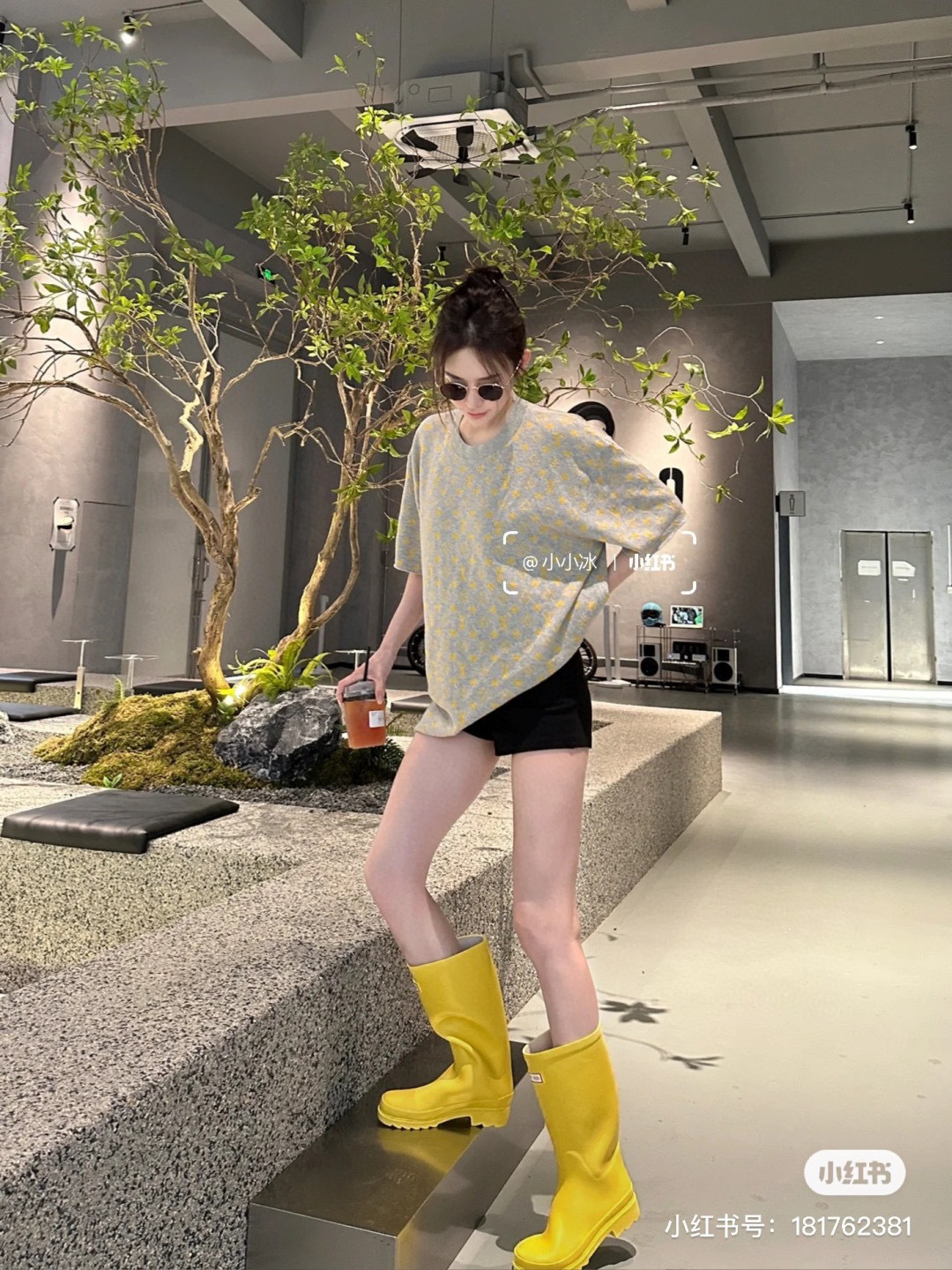 NO:478130,Donkey sweater is simply beautiful, the combination of gray and yellow is really summer, louis vuitton, alexander wang19860909驴针织衫简直绝美,灰色和黄色的搭配真的很夏天,,louis vuitton,alexander wang,Women's clothing