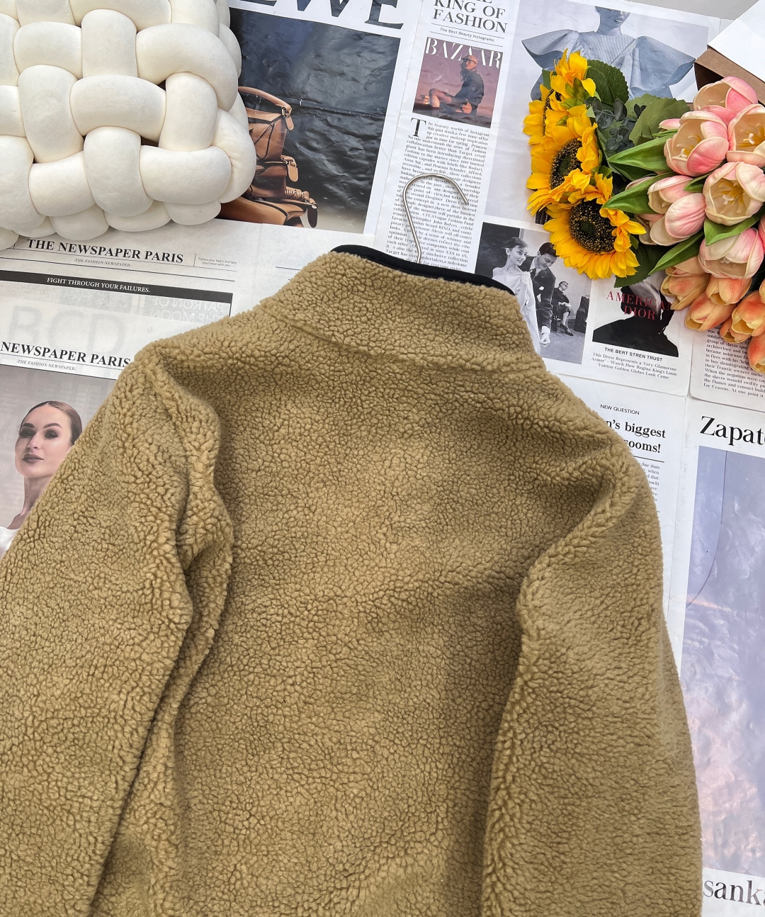 🆕𝐁𝐔𝐑𝐁𝐄𝐑𝐑𝐘新款战马徽标泰迪毛绒拉链羽绒外套，通体饰以泰迪毛绒材质 质感柔软舒适 时髦洋气 立领外