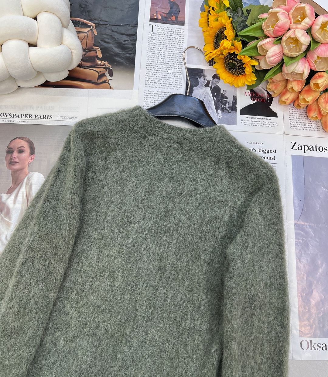 🆕Sanint Lauren*SS新款胸针字母针织毛衣定制YB羊毛纱线织造 柔软舒适 洋气显瘦 圆领套头