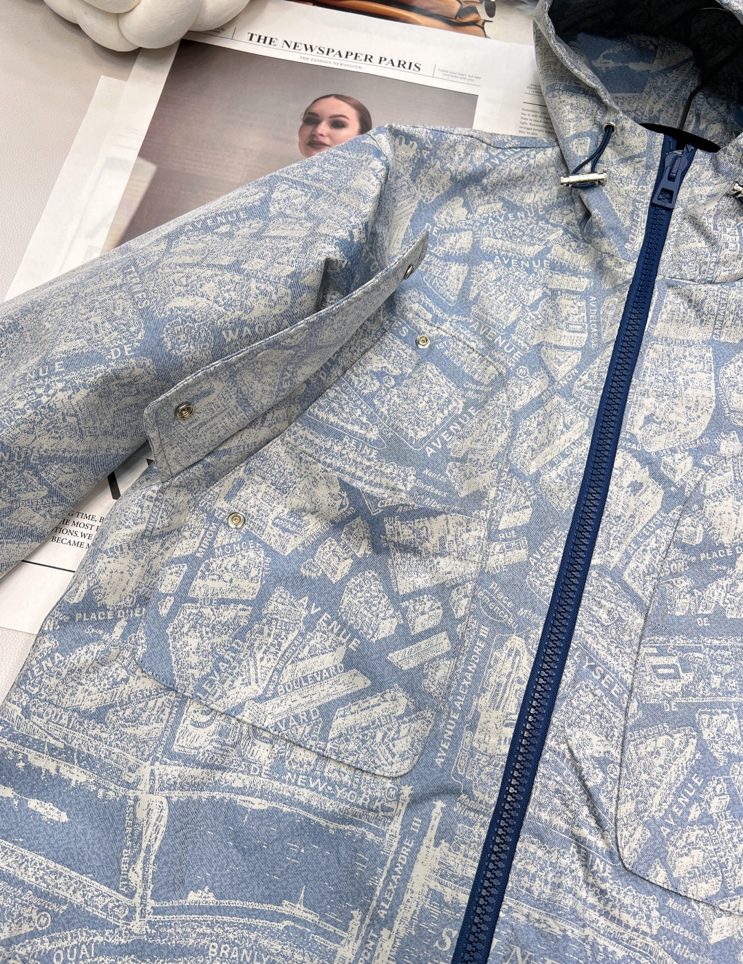 🆕DIOR 新款提花面料连帽夹克冲锋衣外套💫绝对是本系列中最爆的款 没有之一！宽松夹克版型帅气又拉风 ！