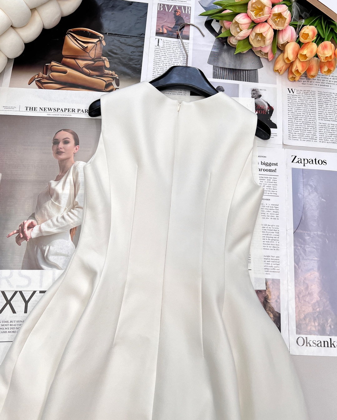 🆕DIOR新款花苞无袖收腰长款背心连衣裙这种日常又高级的裙子真的会让人反复爱上裙身没有其他辅料的点缀装饰