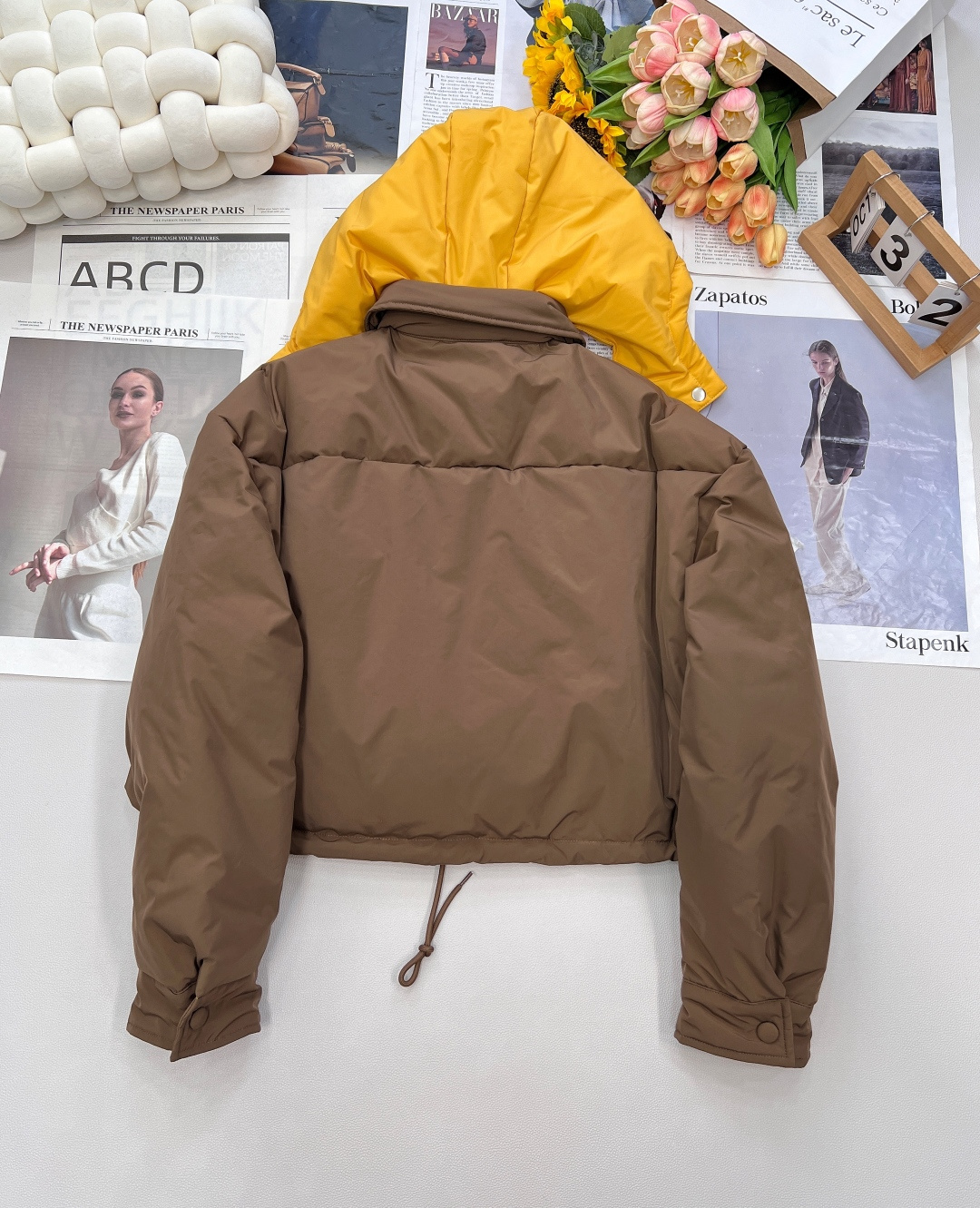 🆕Miumiu2025新款可拆卸撞色连帽羽绒外套，定制YB进口防风尼龙材质 质感光泽 防水防风 白鹅绒填