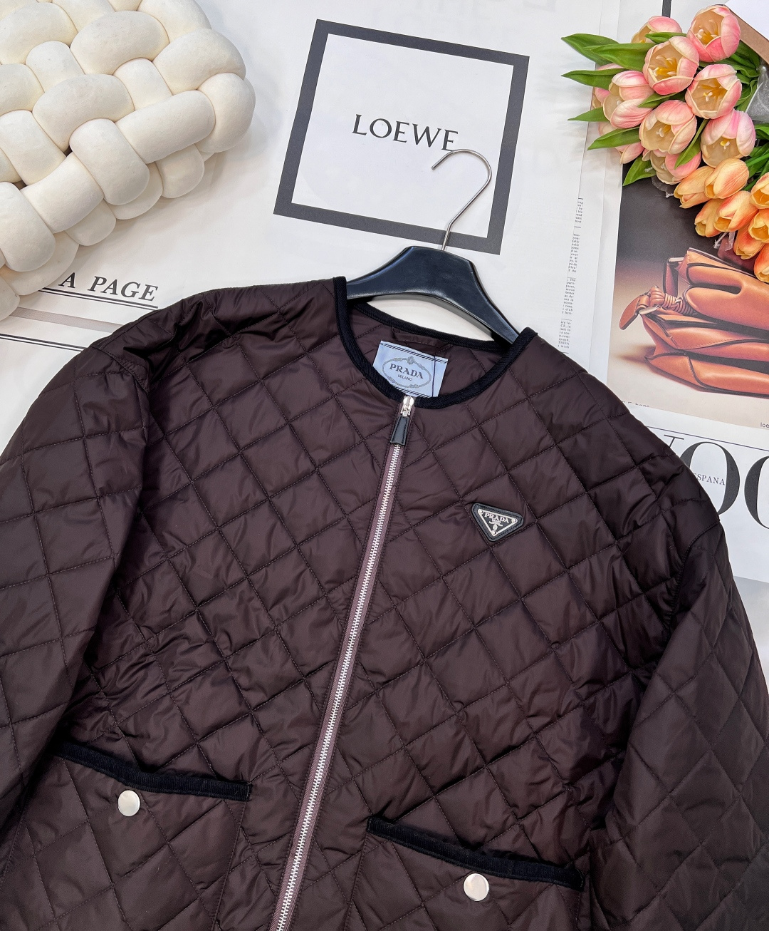 🆕PRADA菱格圆领羽绒棉服，定制YB进口防风防水尼龙材质 其工艺还原 升级材质 提升秋冬御寒功能 羽绒