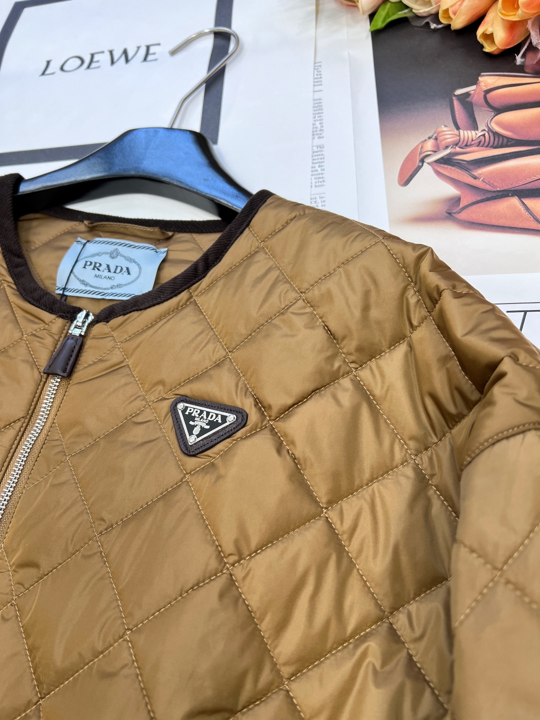 🆕PRADA菱格圆领羽绒棉服，定制YB进口防风防水尼龙材质 其工艺还原 升级材质 提升秋冬御寒功能 羽绒