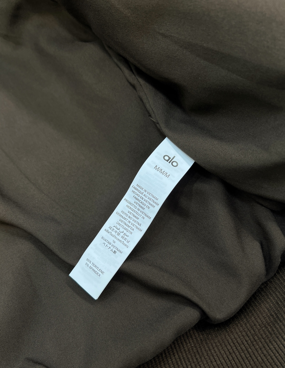 🆕alo25Fw早秋新款颗粒绒泰迪羊羔毛拼接外套来啦！独家高版出品，堪称冬日时髦精的宠儿，更是极具性价比