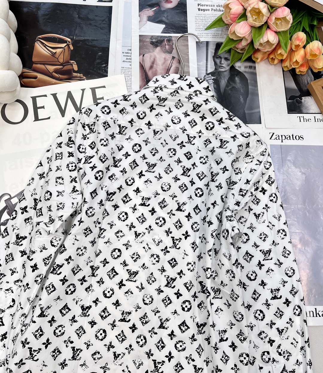 🆕Louis Vuitton新款翻领长袖印花衬衫，定制YB斜纹全棉材质 印花工艺处理 呈现不规则自然磨花