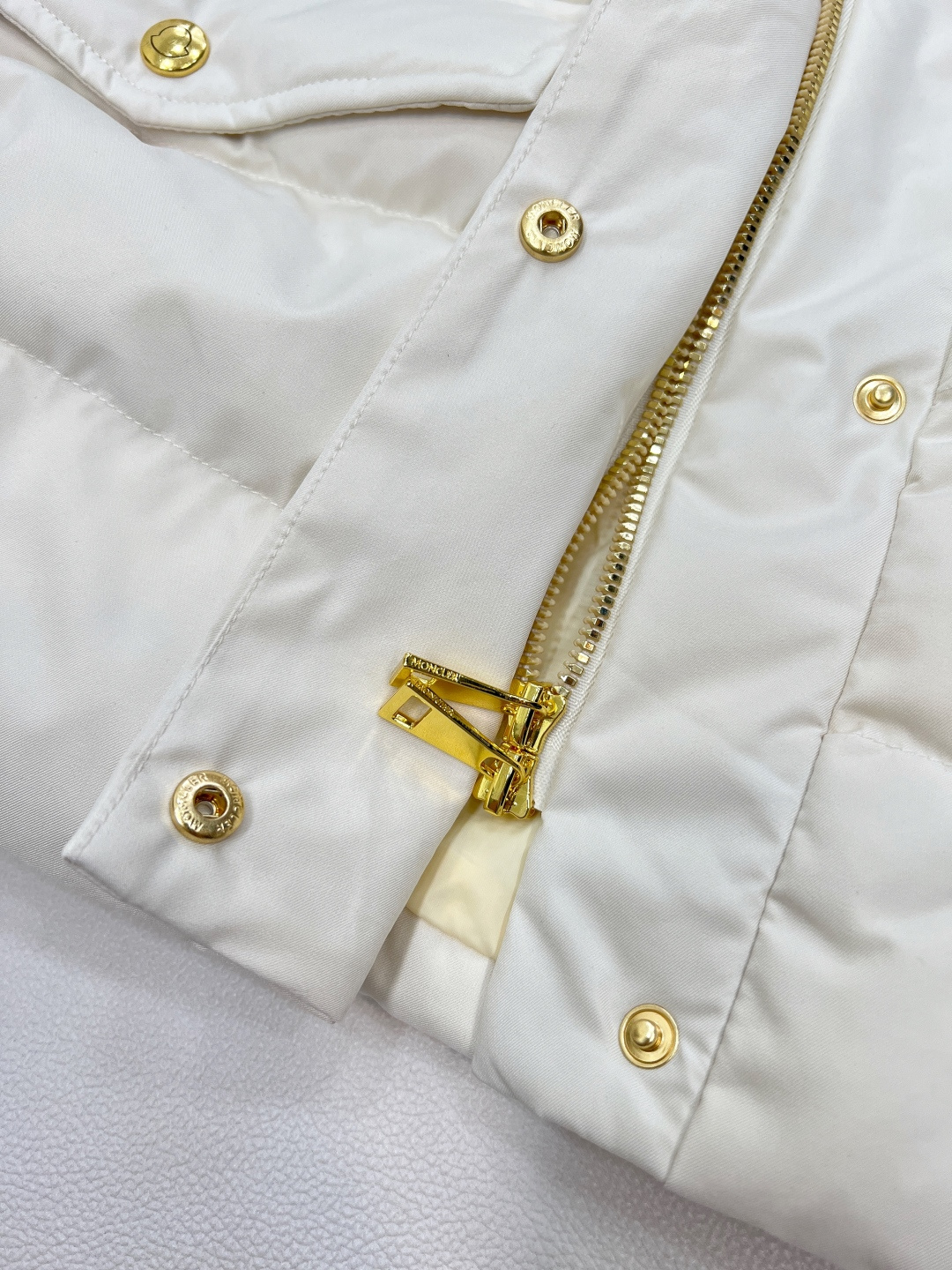 🆕Moncler2025新款立翻领羽绒棉服外套，定制YB进口防风环保再生尼龙材质 其工艺还原 升级材质 