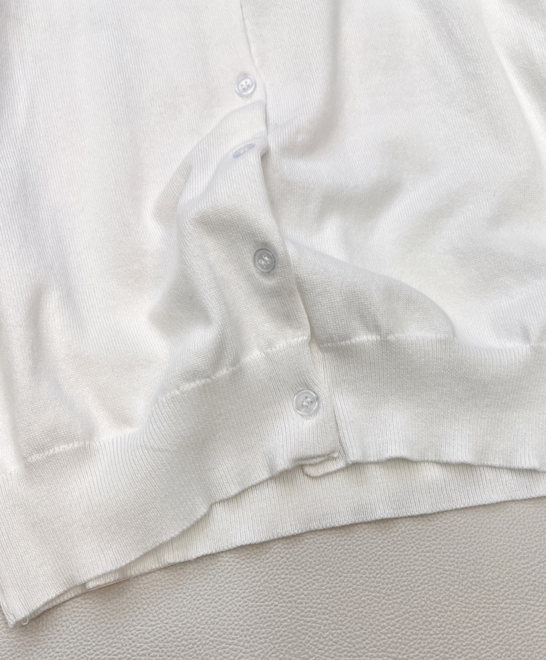 🆕 𝐑𝐚𝐥𝐩𝐡 𝐋𝐚𝐮𝐫𝐞𝐧 翻领小马刺绣针织开衫经典重塑，细节致胜以针织细腻诠释美式隽永 刺绣续写PO