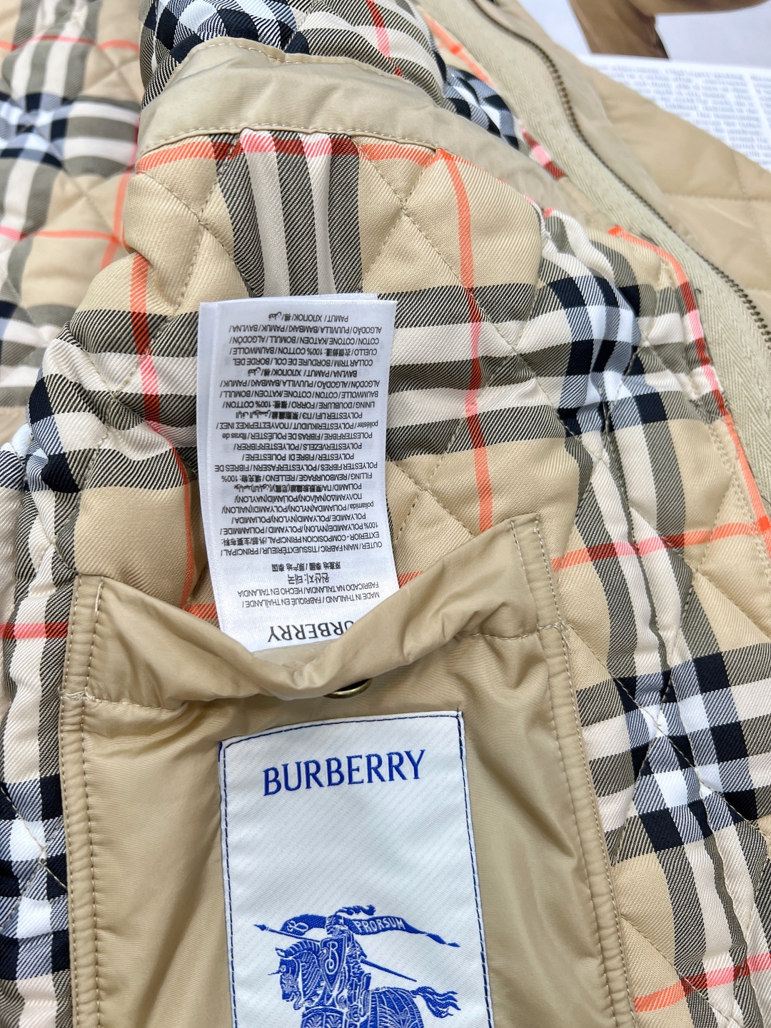 🆕Burberry2025新品上架连帽中长棉服，定制YB防风防水尼龙材质 羽绒棉填充内里 整件轻薄保暖 