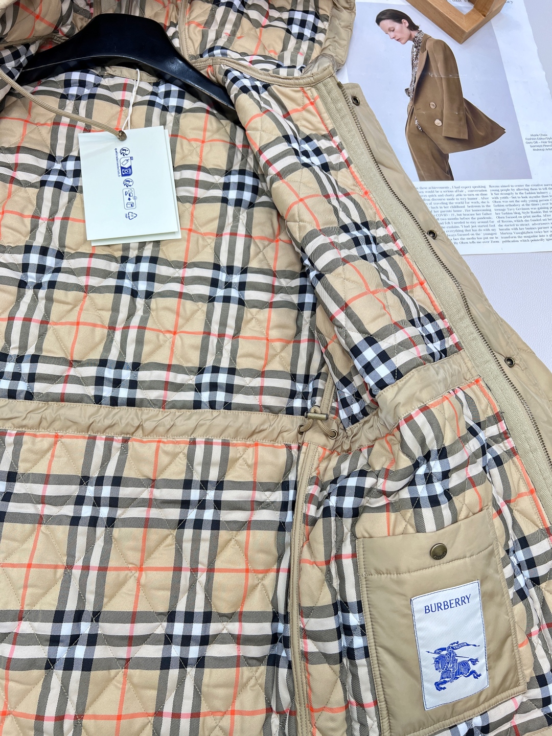 🆕Burberry2025新品上架连帽中长棉服，定制YB防风防水尼龙材质 羽绒棉填充内里 整件轻薄保暖 