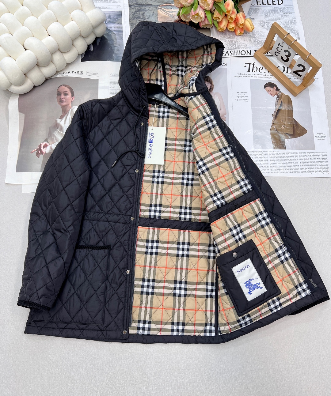 🆕Burberry2025新品上架连帽中长棉服，定制YB防风防水尼龙材质 羽绒棉填充内里 整件轻薄保暖 