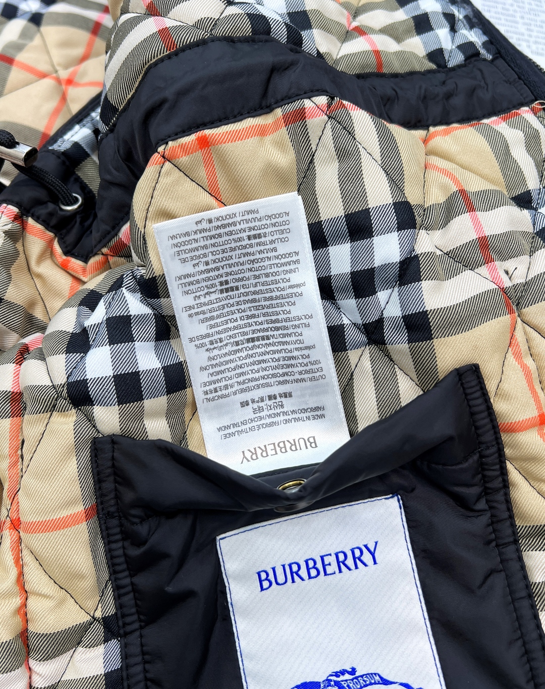 🆕Burberry2025新品上架连帽中长棉服，定制YB防风防水尼龙材质 羽绒棉填充内里 整件轻薄保暖 