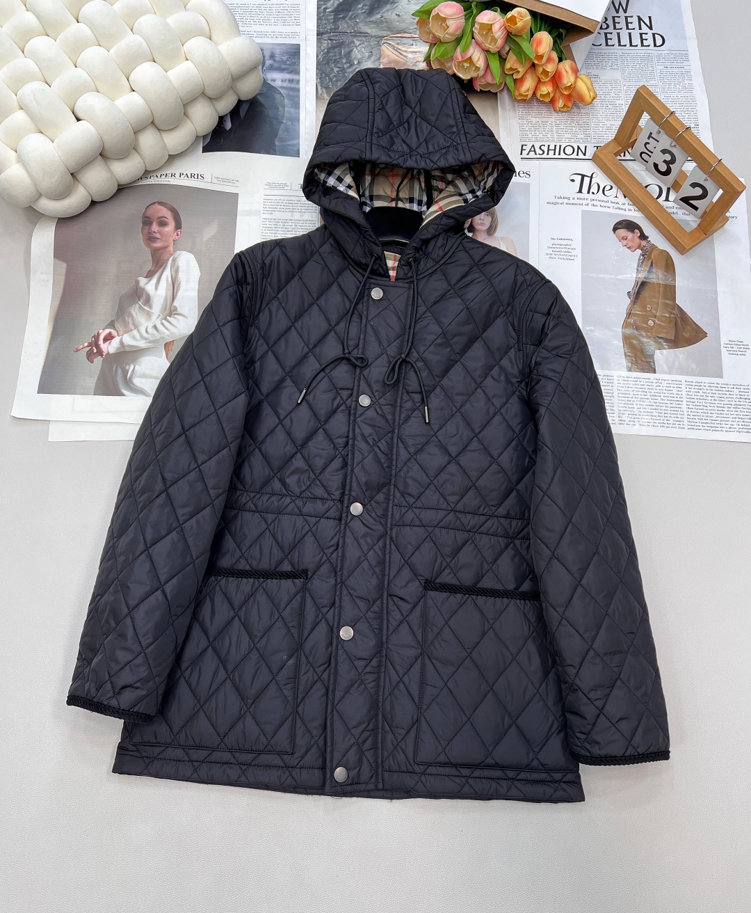 🆕Burberry2025新品上架连帽中长棉服，定制YB防风防水尼龙材质 羽绒棉填充内里 整件轻薄保暖 