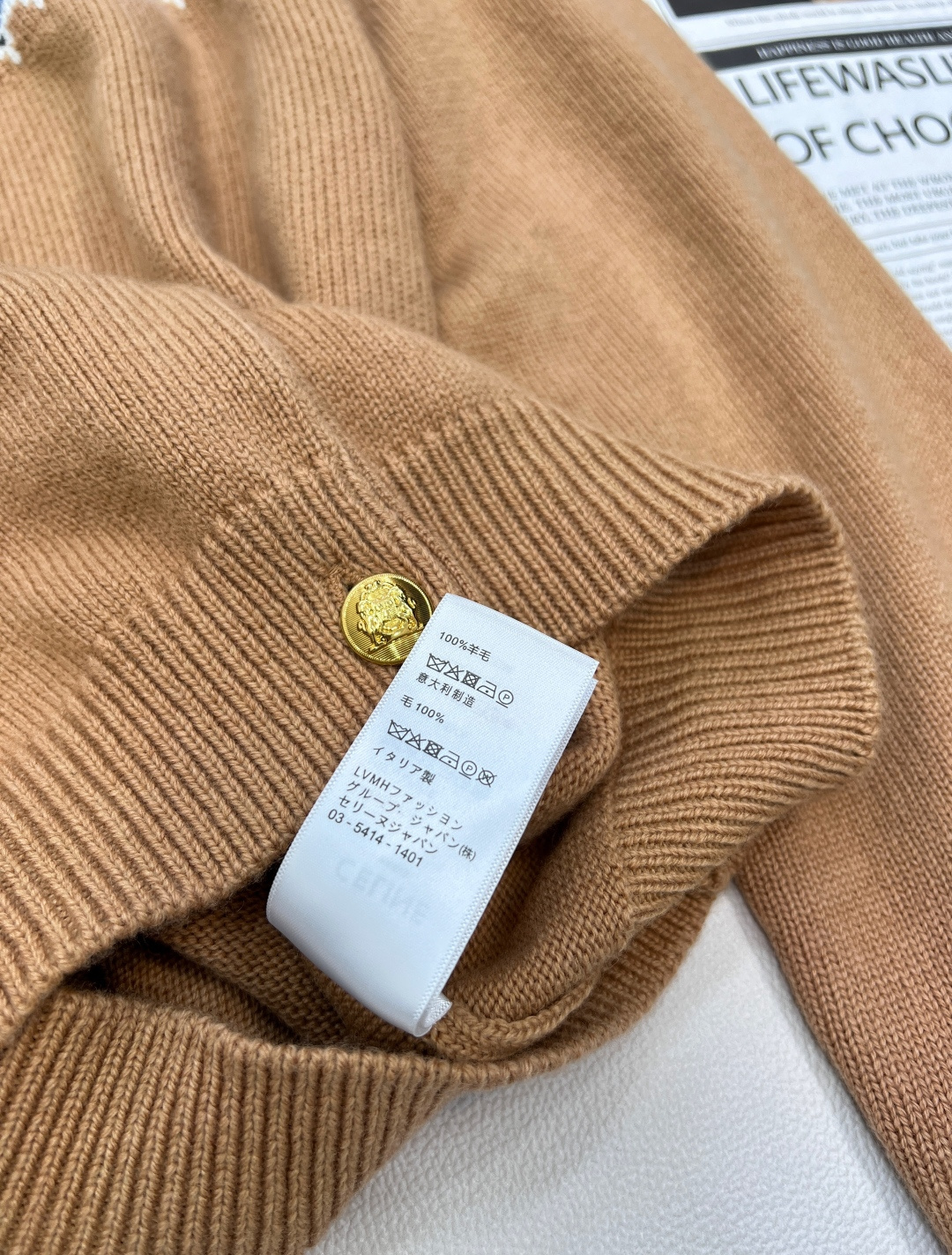 🆕Celine2025新款钩花圆领开衫毛衣，定制YB羊绒羊毛针织材质 质感高级 舒适柔软 圆领长袖针织开