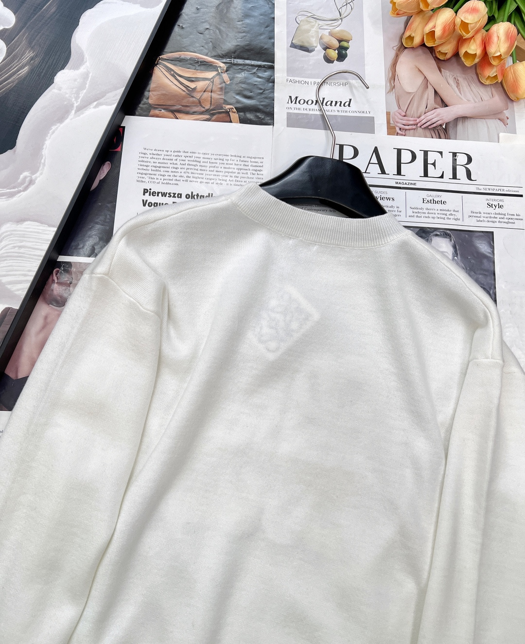 🆕LOEWE羊毛浮雕字母套头毛衣 可知性可慵懒 亦飒亦柔，简单又高级的Anagram毛衣。通勤休闲也都很