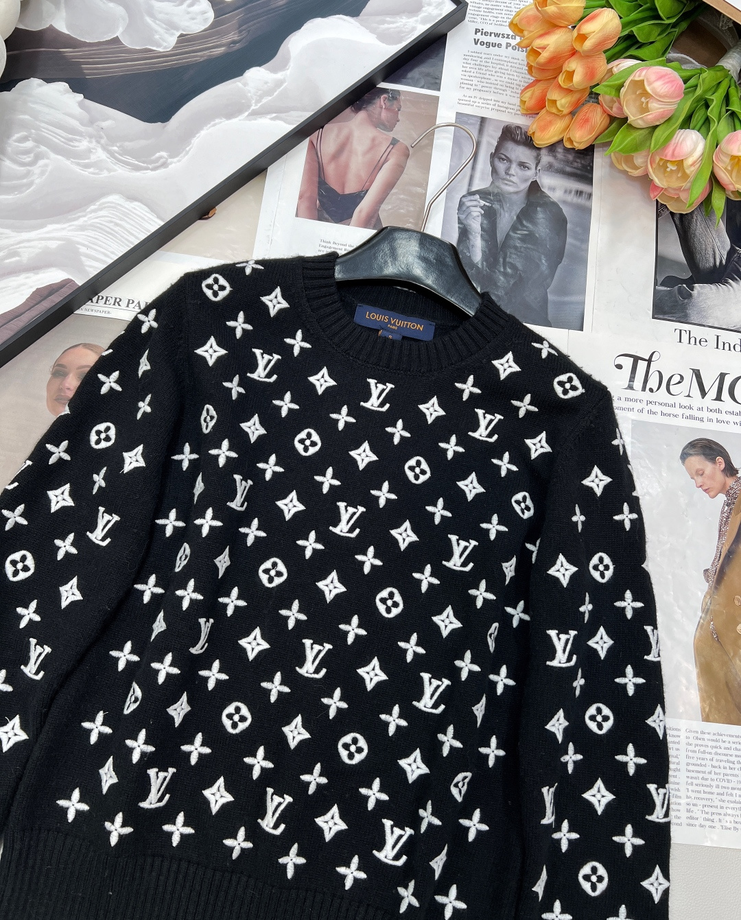 🆕Louis Vuitton2025新款圆领刺绣针织套头毛衣定制YB羊绒纱线织造 质感细腻 穿搭舒适 圆