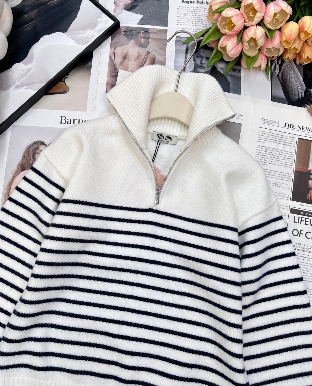🆕Miumiu25Fw早秋新款学院风氛围感条纹毛衣丨⚠独家yb开发！高版出品！半拉链设计廓形设计很韩系风