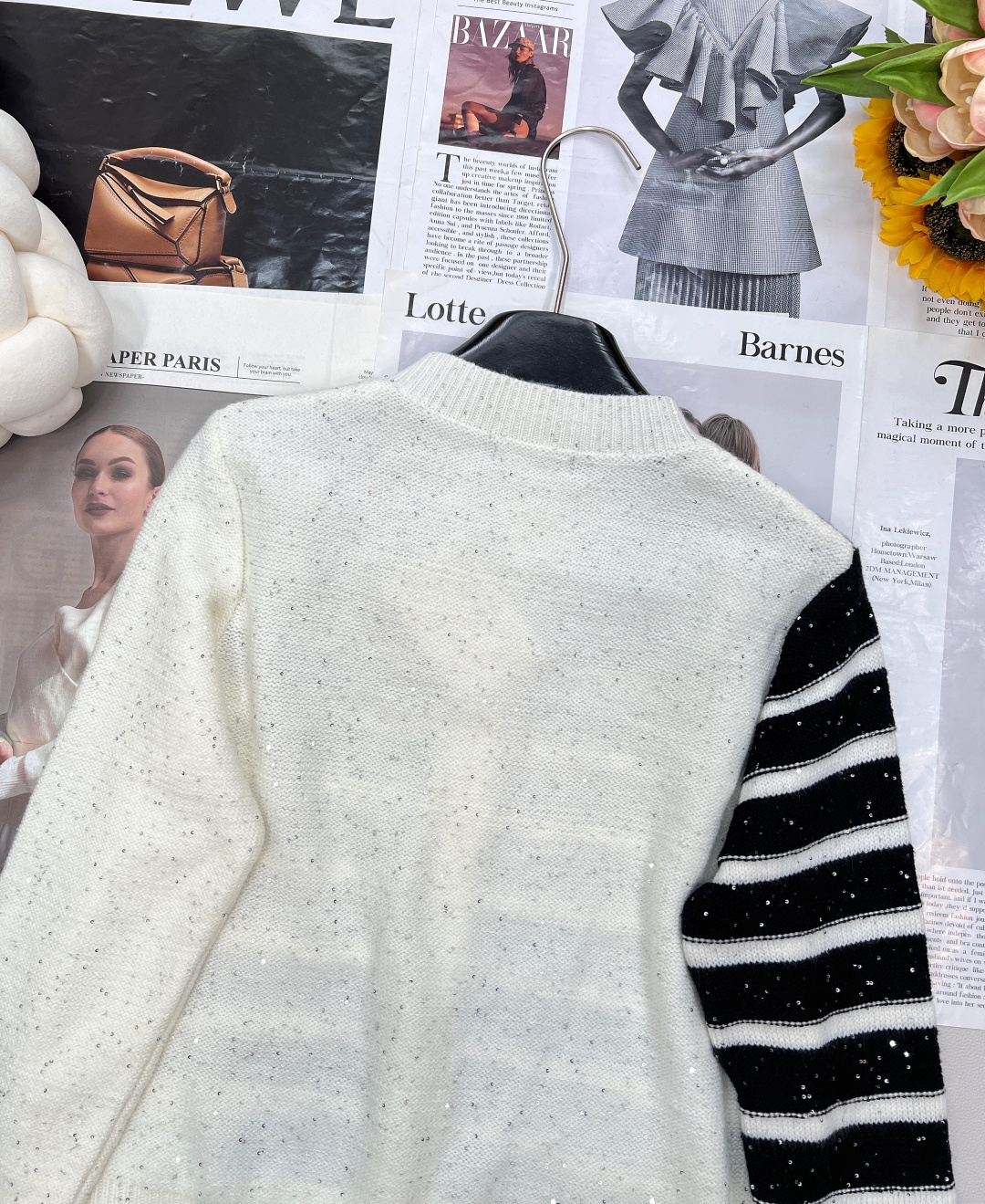 🆕BALMAIN25SS早秋新款黑白拼接亮片针织开衫，经典的黑白两色作为主色调，这两种永不过时的颜色相互