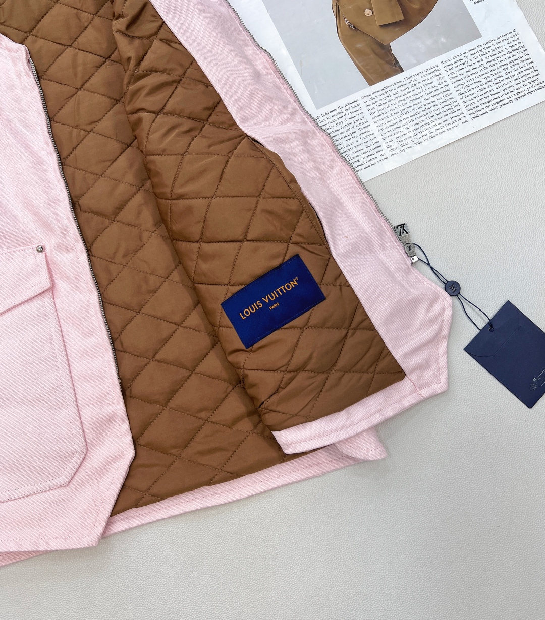 🆕LOUIS VUITTON2025新款牛仔拼棉服马甲，定制YB斜纹牛仔➕羽绒棉材质 质感高级 穿搭有型