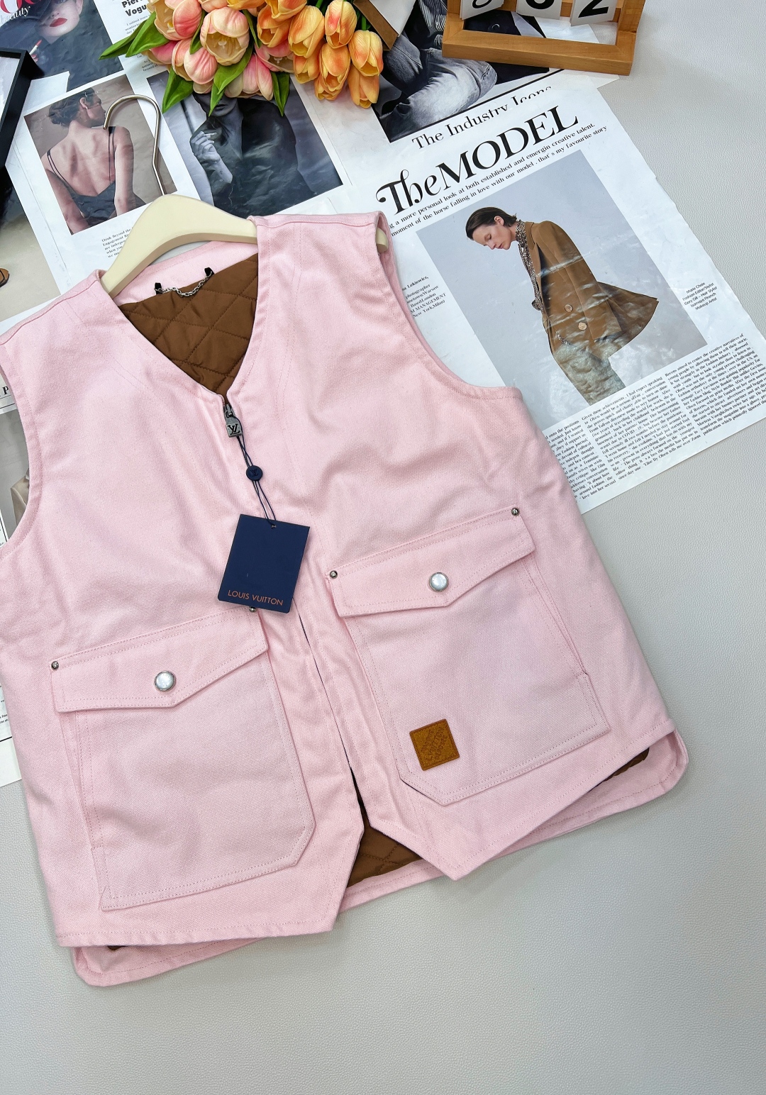 🆕LOUIS VUITTON2025新款牛仔拼棉服马甲，定制YB斜纹牛仔➕羽绒棉材质 质感高级 穿搭有型