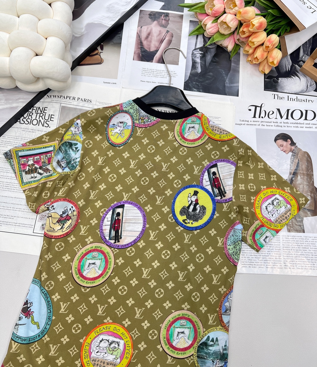 🆕Louis Vuitton2025SS新款3D徽章印花T恤，定制YB全棉材质 质感光泽 透气舒适 常规