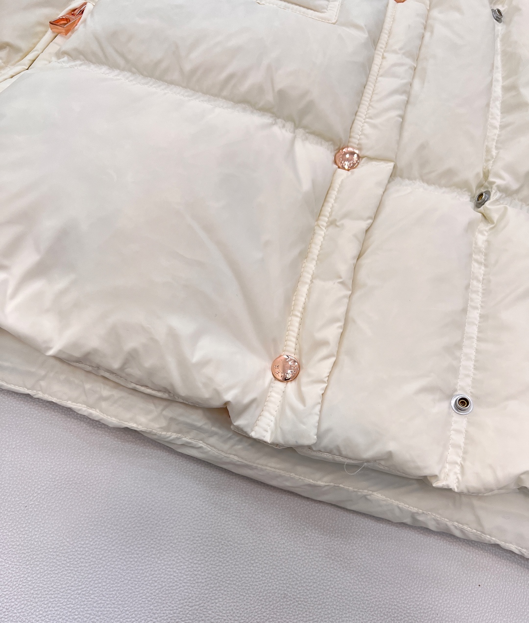 🆕Moncler2025新款可拆卸连帽羽绒服，定制YB进口防风防水尼龙材质 其工艺还原 升级材质 提升秋