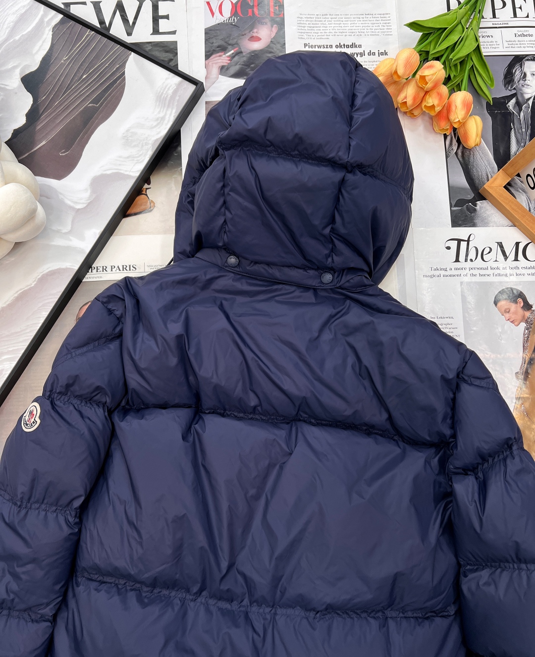 🆕Moncler2025新款可拆卸连帽羽绒服，定制YB进口防风防水尼龙材质 其工艺还原 升级材质 提升秋