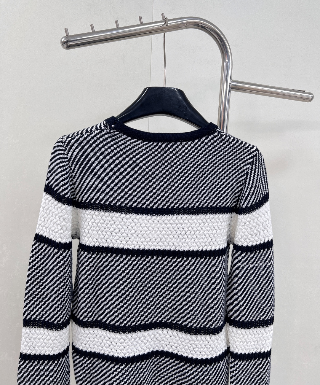 🆕Chanel 🔖小香新款中古毛衣..✂️✂️大爆款 绝绝子啊这件！采用羊毛面料 手感摸起来太太太舒服了