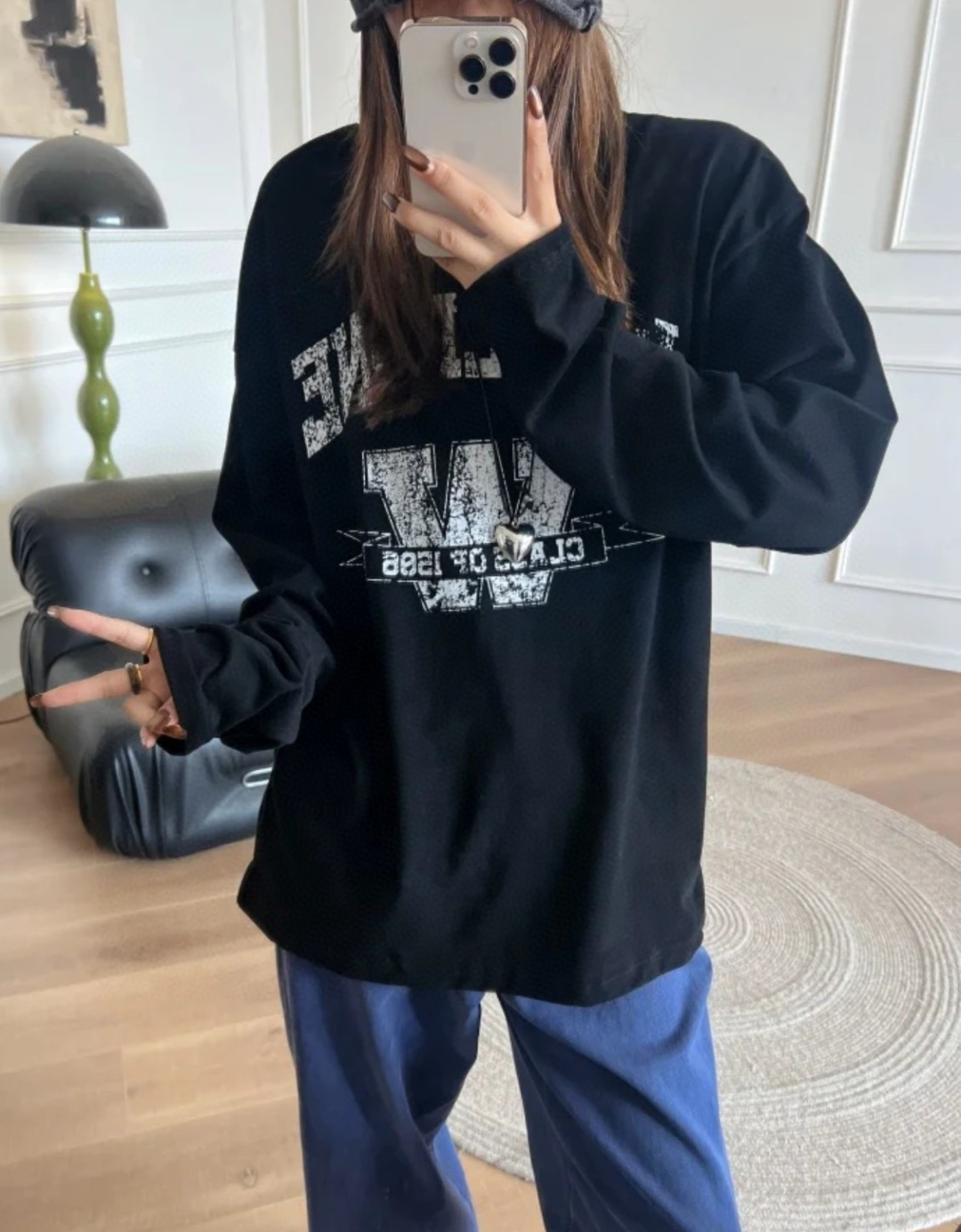 NO:503097,Black is paired with retro cracked letter prints, casually put on the street and casually and lazy!  !  ,alexander wang19860909黑色 搭配复古裂纹字母印花,随意套上出街休闲又慵懒！！,,alexander wang,Women's clothing